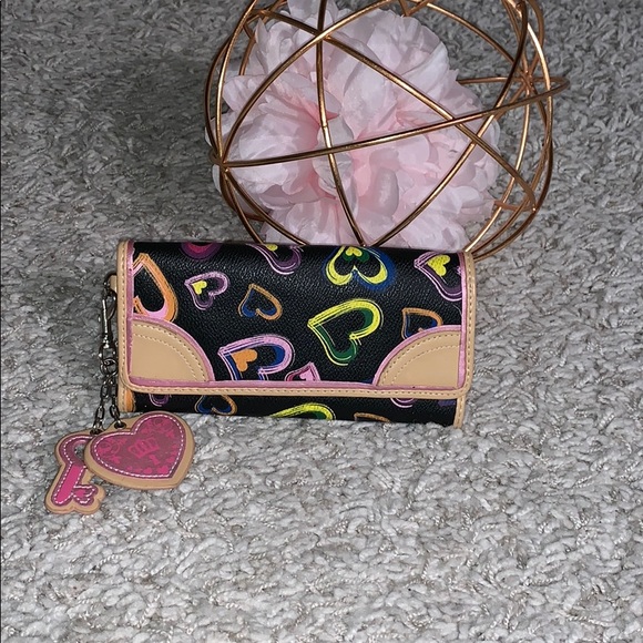Multicolored Heart Snap Wallet - Picture 1 of 8